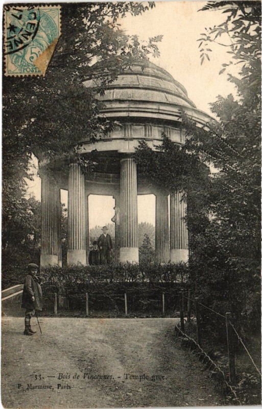Carte postale ancienne Vincennes Temple Grec à Vincennes