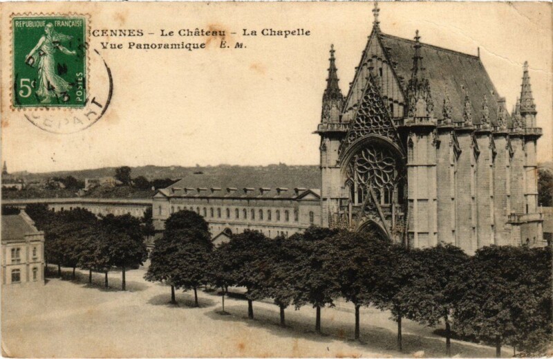 Carte postale ancienne Vincennes Le Chateau La Chapelle à Vincennes
