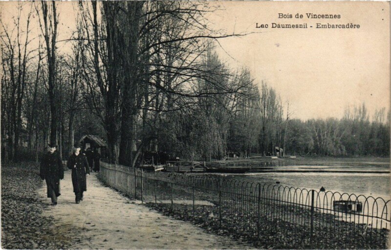 Carte postale ancienne Vincennes Lac Daumesnil Embarcadere à Vincennes