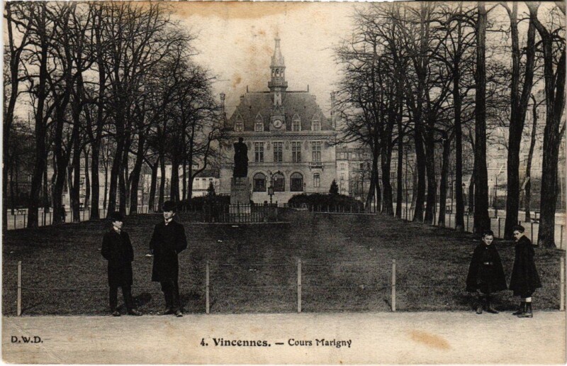 Carte postale ancienne Vincennes Cours Marigny à Vincennes