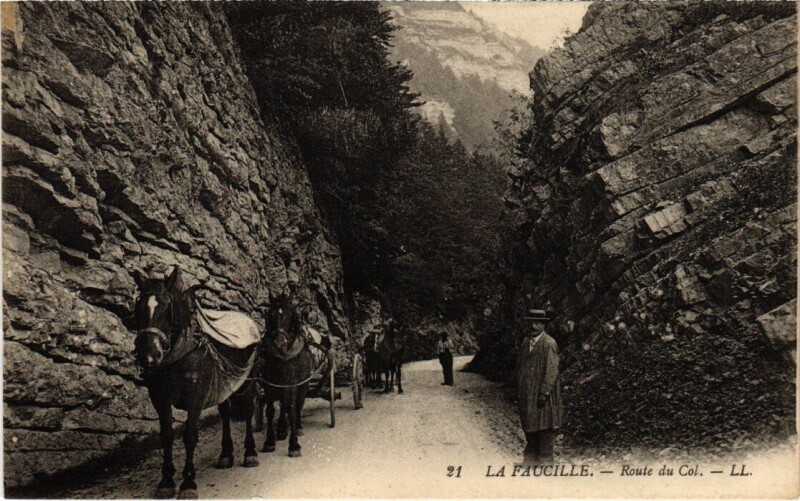 Carte postale ancienne La Faucille Route du Col France