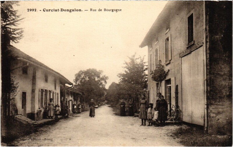 Carte postale ancienne Curciat Dongalon Rue de Bourgogne France à Curciat-Dongalon