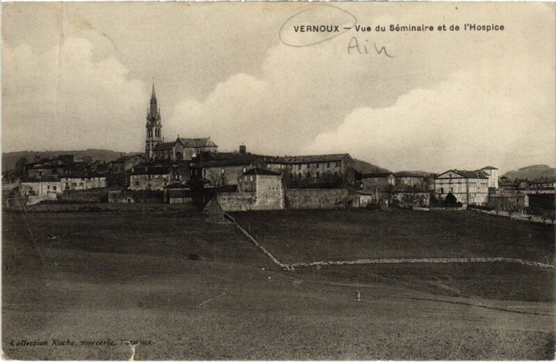 Carte postale ancienne Vernoux Vue du Seminaire et de l'Hospice France à Vernoux