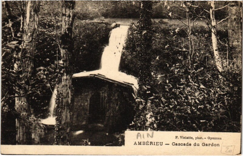 Carte postale ancienne Amberieu Cascade du Gardon France