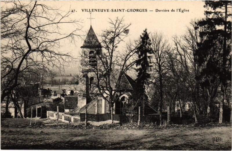 Carte postale ancienne Villeneuve Saint-Georges Derriere de l'Eglise à Villeneuve-Saint-Georges