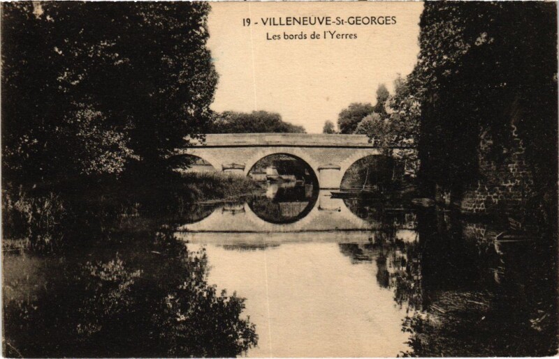 Carte postale ancienne Villeneuve Saint-Georges Les bords de l'Yerres à Villeneuve-Saint-Georges