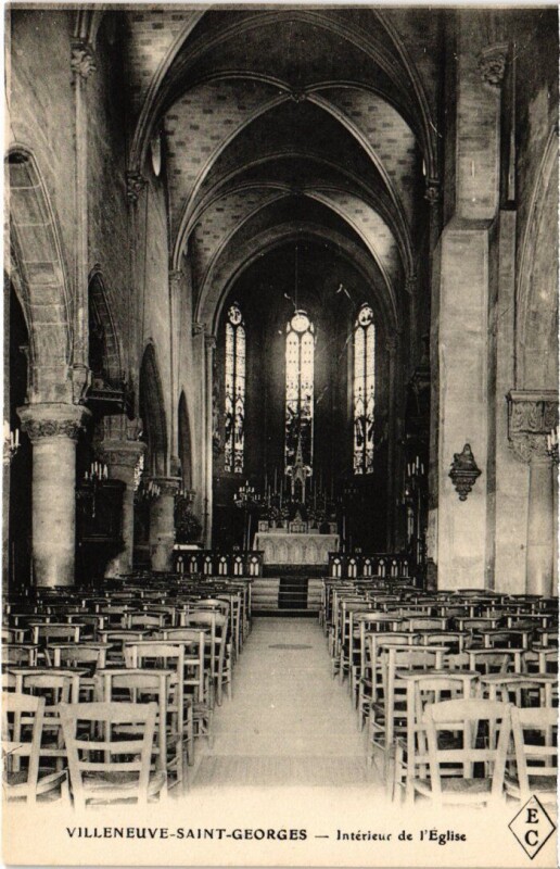 Carte postale ancienne Villeneuve Saint-Georges Interieur de l'Eglise à Villeneuve-Saint-Georges