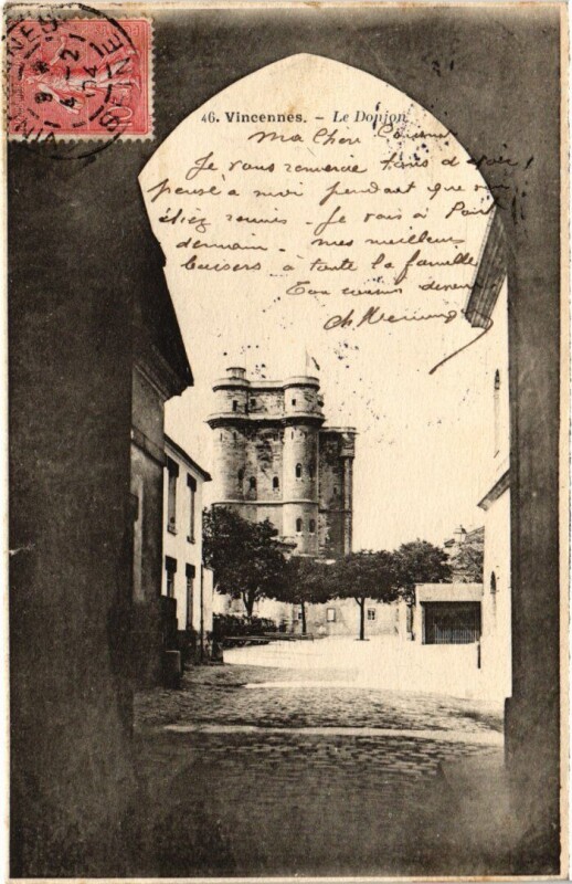 Carte postale ancienne Vincennes Le Donjon à Vincennes