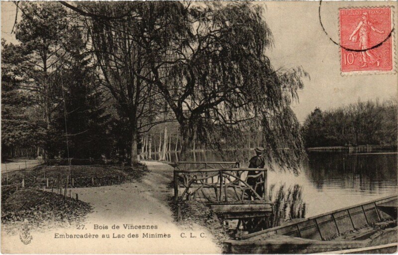 Carte postale ancienne Vincennes Embarcadere au Lac Daumesnil à Vincennes