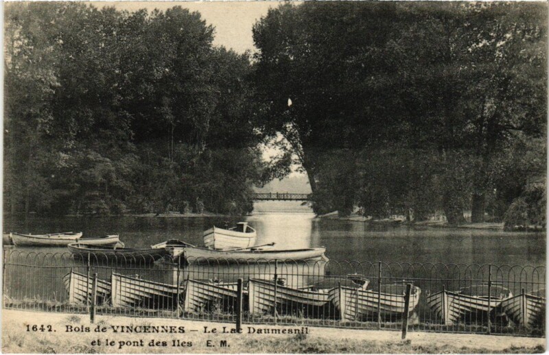 Carte postale ancienne Vincennes Lac Daumesnil et Pont des Iles à Vincennes