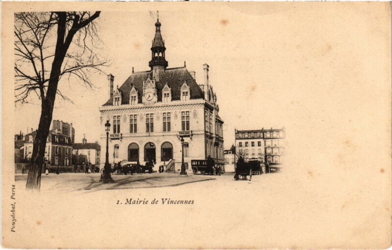 Carte postale ancienne Vincennes Mairie à Vincennes