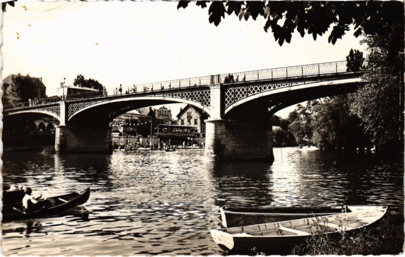 Carte postale ancienne St Maur Pont de Chennevieres