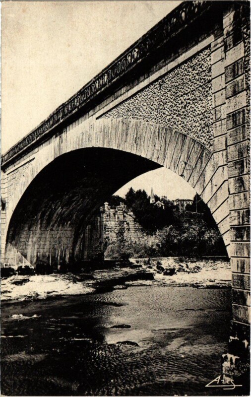 Carte postale ancienne Neuville s Ain Le Pont France
