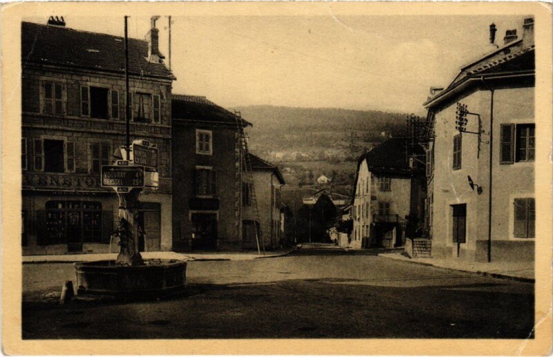 Carte postale ancienne Chatillon de Michaille Place d'en bas France