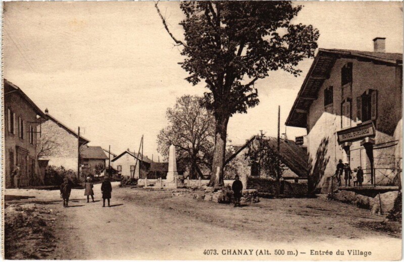 Carte postale ancienne Chanay Entree du Village France à Chanay