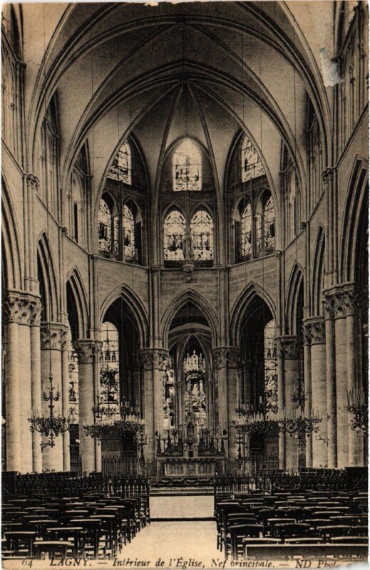 Carte postale ancienne Lagny-sur-Marne Interieur de l'Eglise à Lagny-sur-Marne