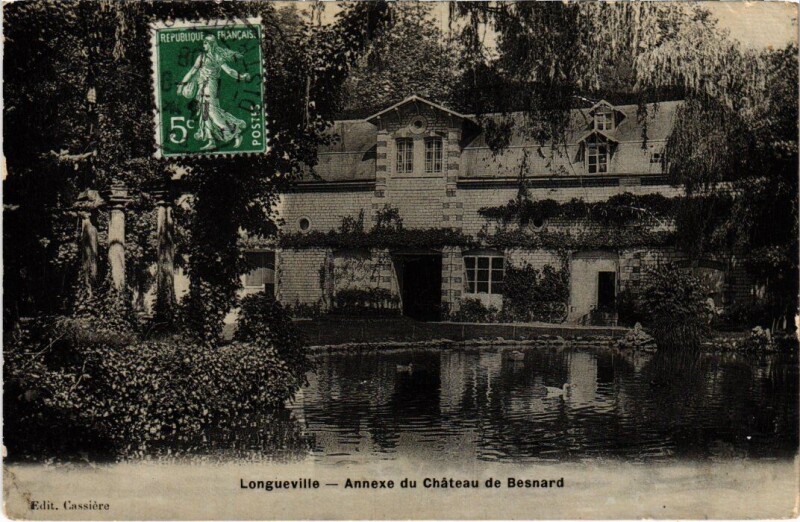 Carte postale ancienne Longueville Annexe du Chateau de Besnard à Longueville