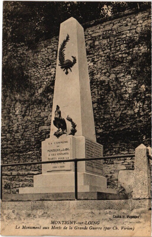 Carte postale ancienne Montigny-sur-Loing Monument aux Morts de la Grande Guerre à Montigny-sur-Loing