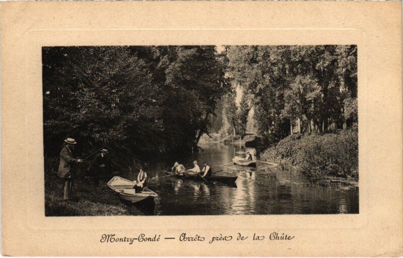 Carte postale ancienne Montry Arrets pres de la Chute à Montry