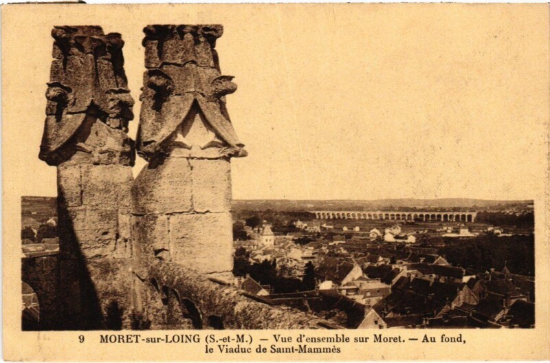 Carte postale ancienne Moret-sur-Loing Vue d'Ensemble sur Moret
