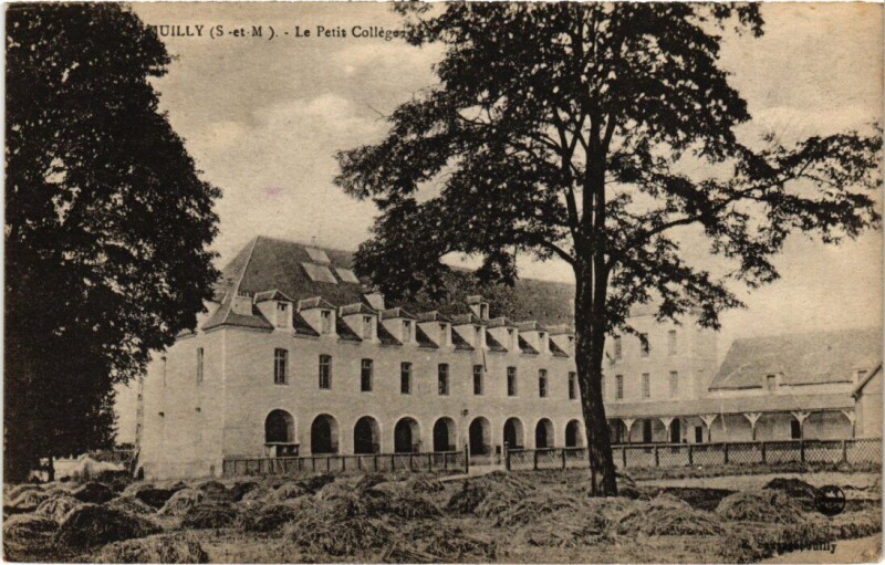 Carte postale ancienne Juilly Le Petit College à Juilly