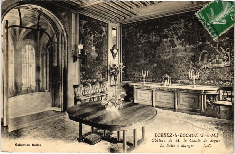 Carte postale ancienne Lorrez-le-Bocage Chateau de M. le Comte de Segur - Salle a Manger