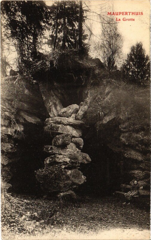 Carte postale ancienne Mauperthuis La Grotte à Mauperthuis