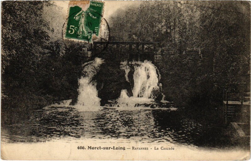 Carte postale ancienne Moret-sur-Loing Ravannes - La Cascade