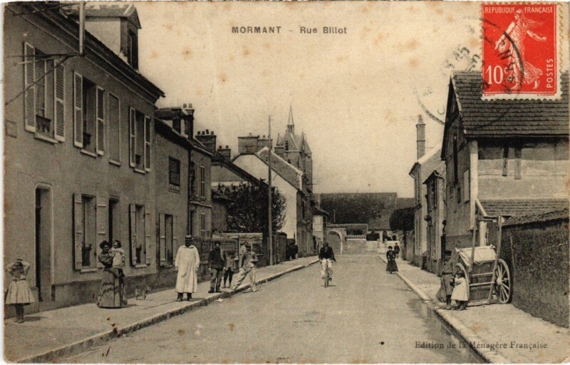 Carte postale ancienne Mormant Rue Billot à Mormant