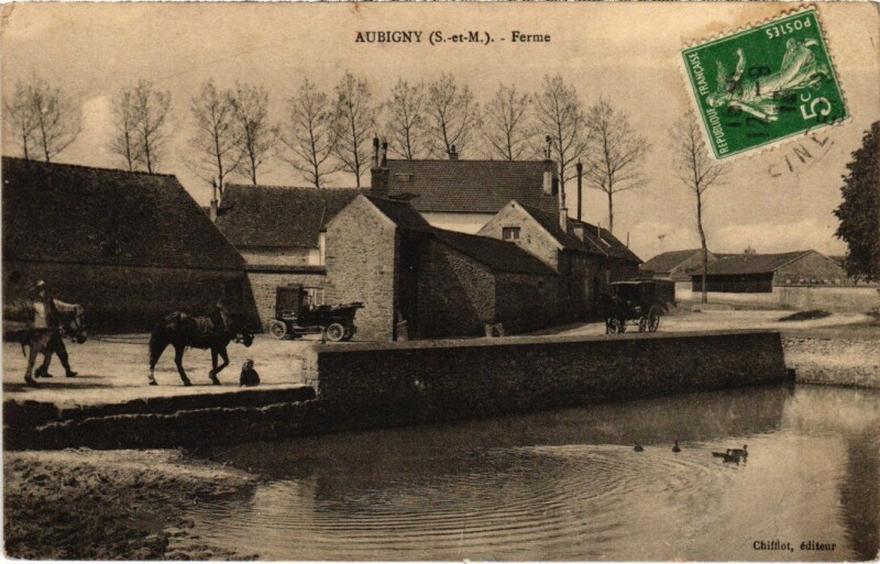 Carte postale ancienne Aubigny Ferme