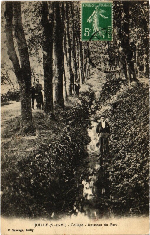 Carte postale ancienne Juilly College - Ruisseau du Parc à Juilly
