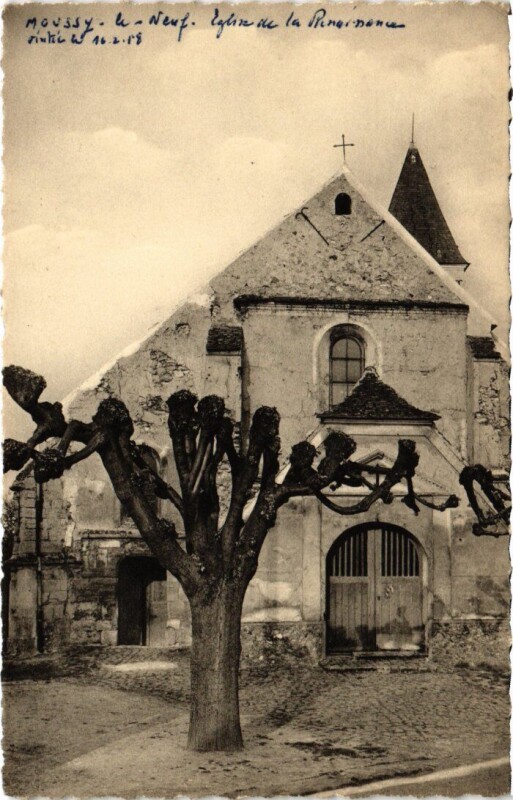 Carte postale ancienne Moussy-le-Vieux Eglise à Moussy-le-Vieux