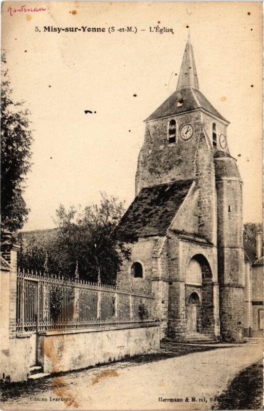 Carte postale ancienne Misy-sur-Yonne Eglise à Misy-sur-Yonne