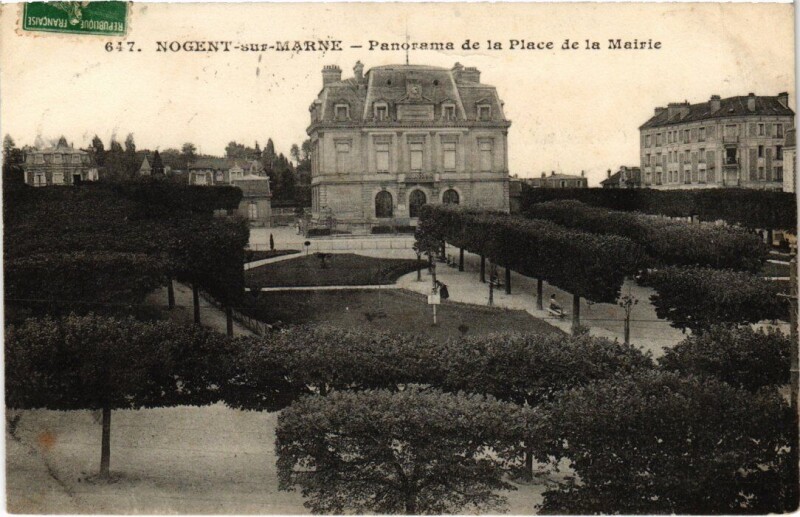 Carte postale ancienne Nogent sur Marne panorama de la Place de l a Mairie à Nogent-sur-Marne