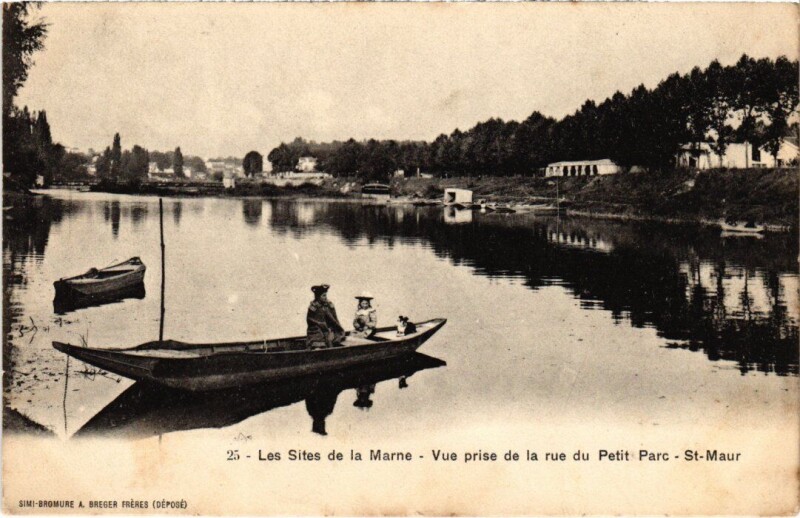 Carte postale ancienne St Maur vue prise de la rue du Petit Parc