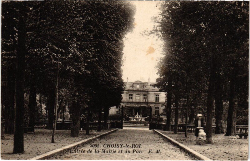 Carte postale ancienne Choisy le Roi Entree de la Mairie et du Parc à Choisy-le-Roi