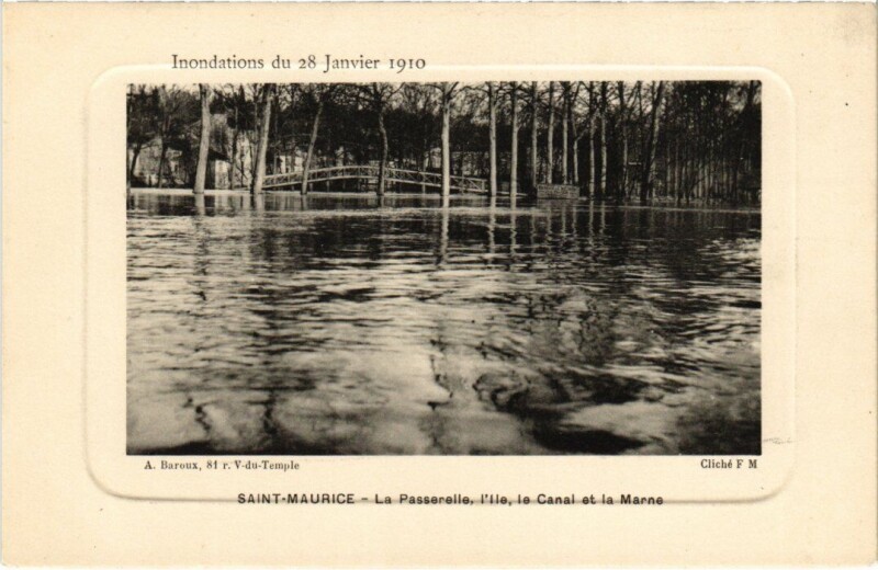 Carte postale ancienne St Maurice La Passerelle le Canal et la Marne