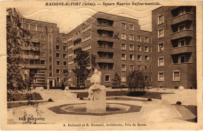 Carte postale ancienne Maisons Alfort Square Maurice Dufoumantelle à Maisons-Alfort