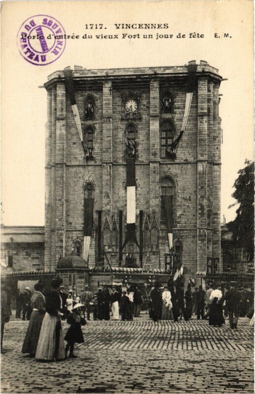 Carte postale ancienne Vincennes Porte d'entree du vieux Fort à Vincennes