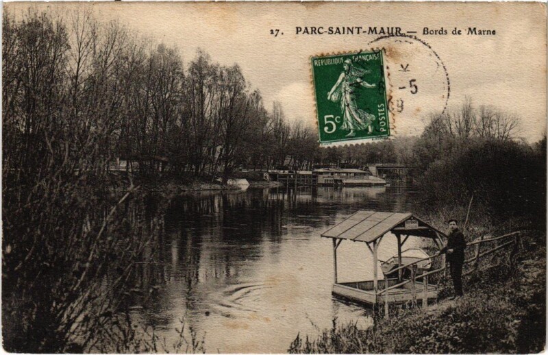 Carte postale ancienne St Maur Bords de Marne