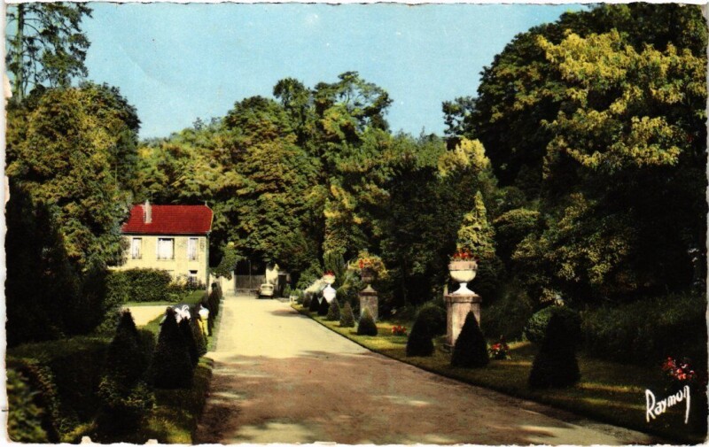 Carte postale ancienne St Maur Parc de l'abbaye