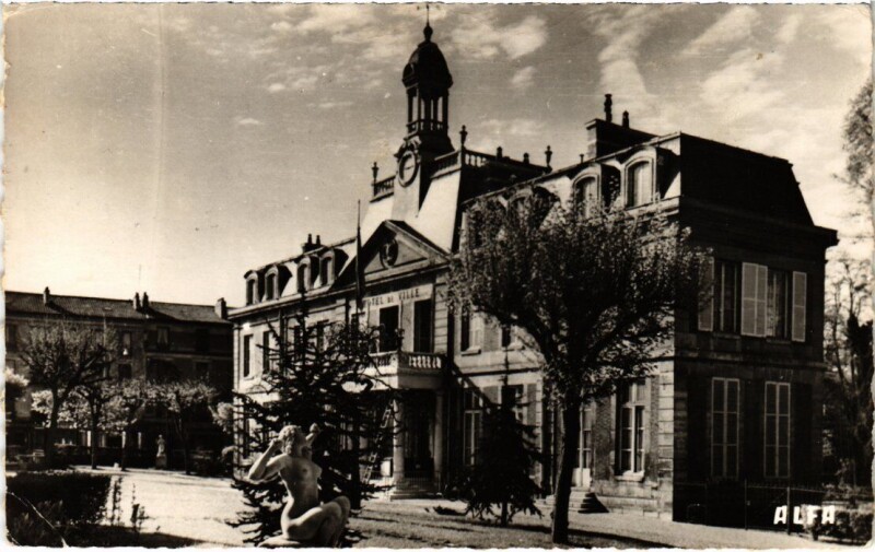 Carte postale ancienne Maisons Alfort Mairie à Maisons-Alfort