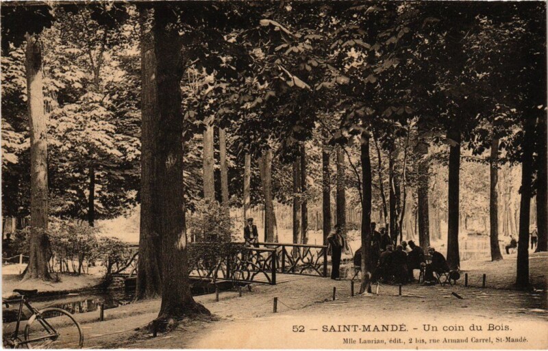 Carte postale ancienne St Mande un coin du Bois