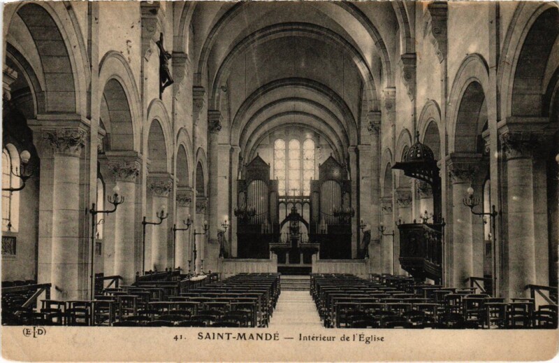 Carte postale ancienne St Mande Interieur de l'Eglise