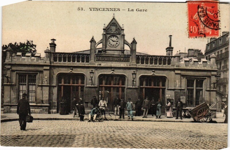 Carte postale ancienne Vincennes La Gare à Vincennes