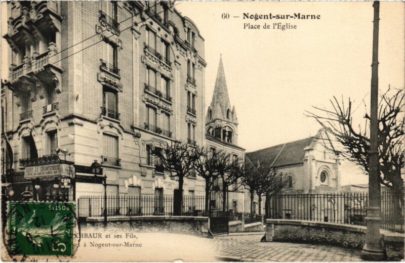 Carte postale ancienne Nogent sur Marne Place de l'Eglise à Nogent-sur-Marne