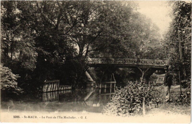 Carte postale ancienne St Maur Le Pont de l'Ile Machefer
