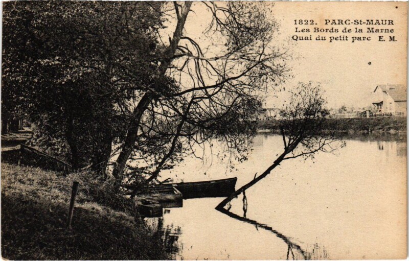Carte postale ancienne St Maur Quai du petit parc