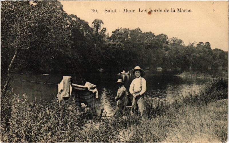 Carte postale ancienne St Maur Les bords de la Marne