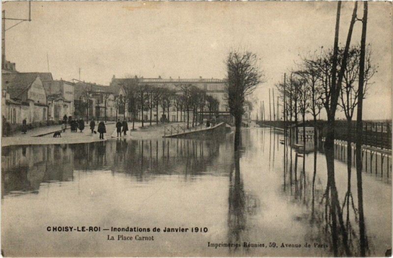 Carte postale ancienne Choisy le Roi Place Carnot à Choisy-le-Roi